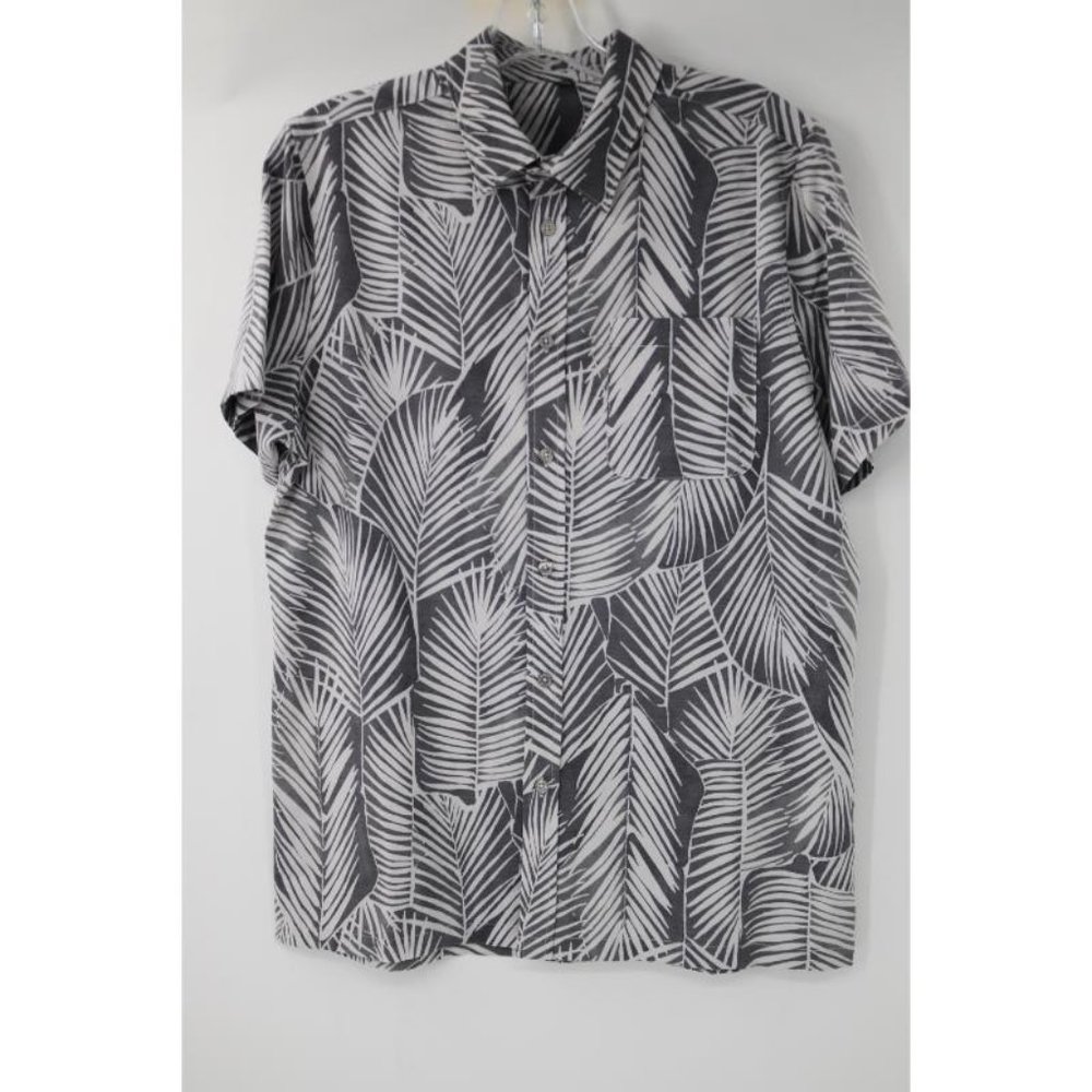 vuori hawaiian shirt men's medium Bridge Short sleeve button up floral tropical